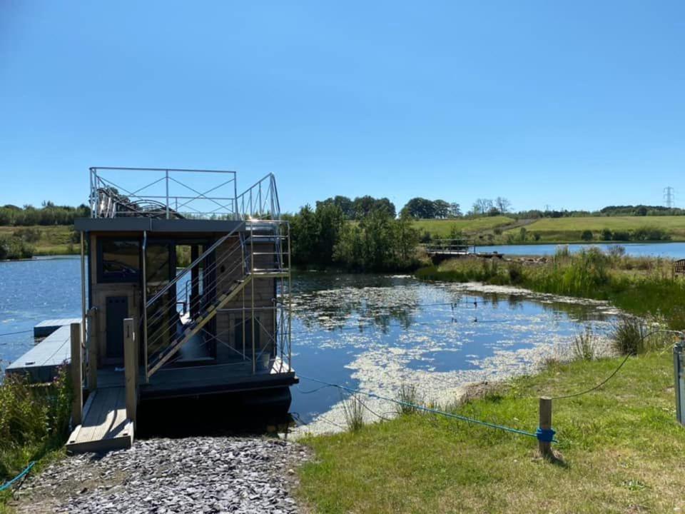 Couston Lakes Apartamento *